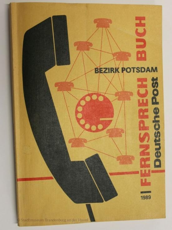 Telefonbuch für den Bezirk Potsdam von 1989 (Foto: Stadtmuseum Brandenburg an der Havel)