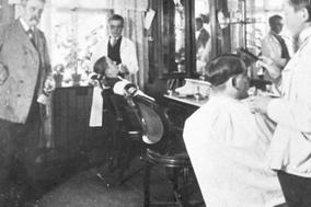 Virtueller Rundgang 46 – Der Gang zum Friseur