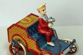 Virtueller Rundgang 83 – Auto im Karton